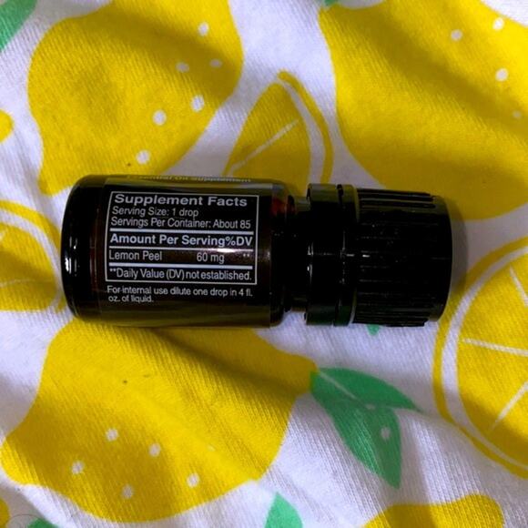 Lemon Essential Oil 5ml NWT Cleaning Bath Diffusing Bright - Picture 2 of 4